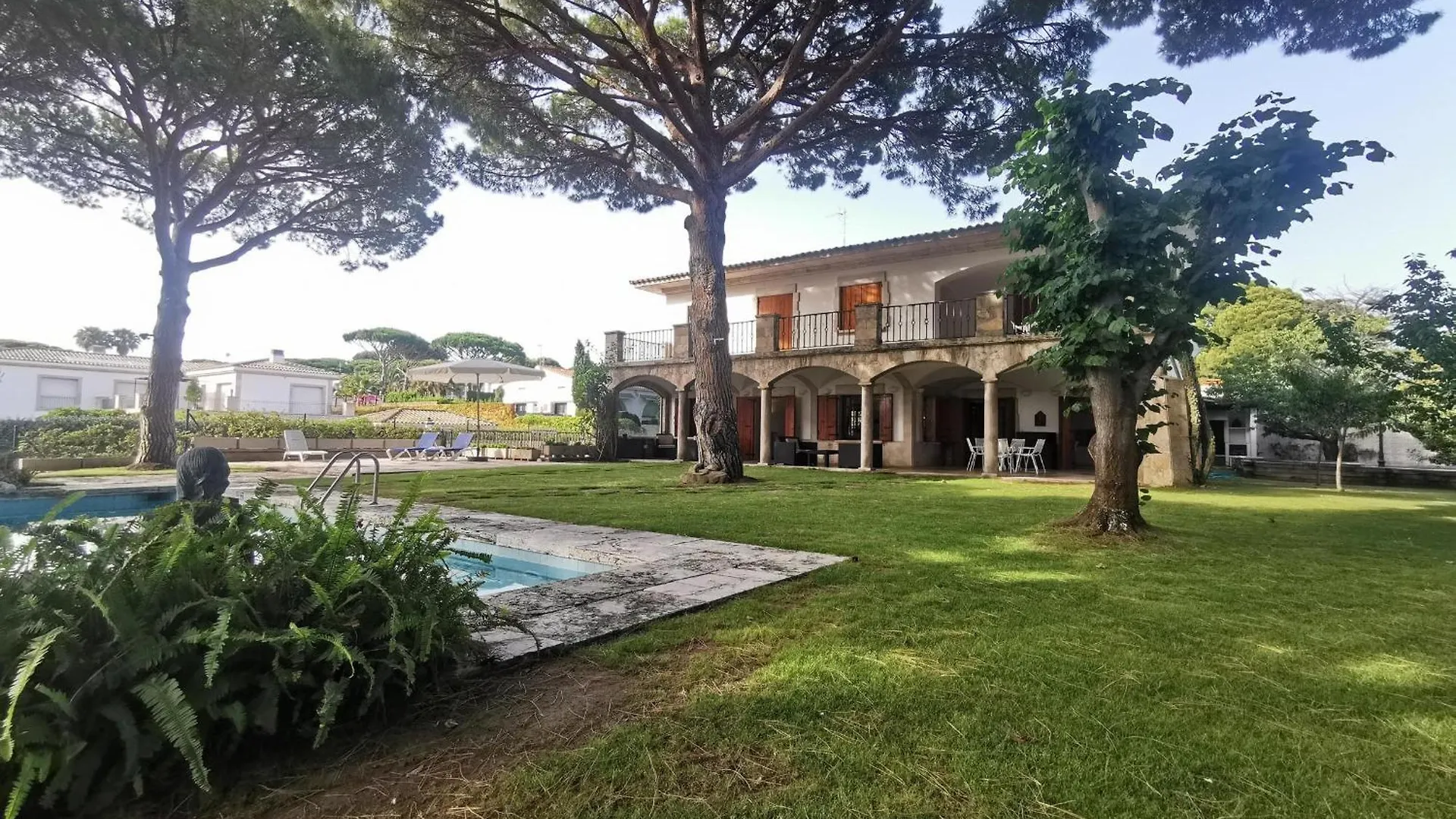 Villa De Lujo Con Piscina, Jardin Y Vistas Al Mar, A 100M De La Playa En S'Agaro - Es-209-27 0*,